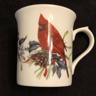 Lenox Winter Greetings Red Cardinals Coffee Tea Mug Gold Trim Catherine Mcclung