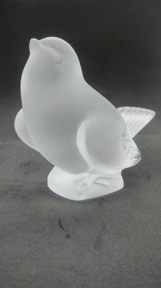 Lalique Sparrow Crystal Bird With Head Up Absolutely