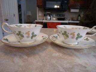 Set Of 2 Wedgwood Wild Strawberry Cup And Saucers
