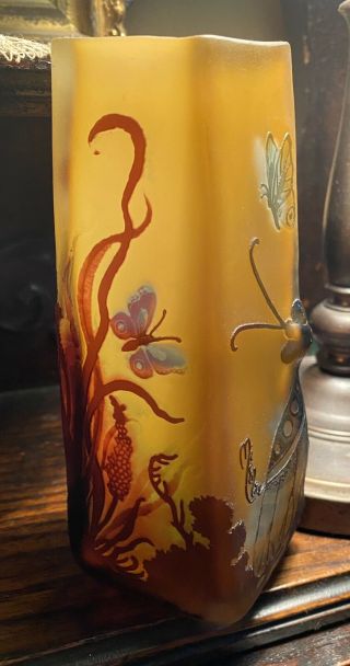 Exceptional Modern Romanian Cameo Acid Cut Back Vase With Butterfly Motif 3