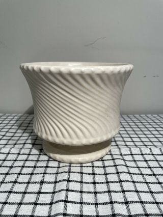 Vtg Mccoy Art Pottery Matte White Swirl Line Round Pedestal Footed Planter Usa