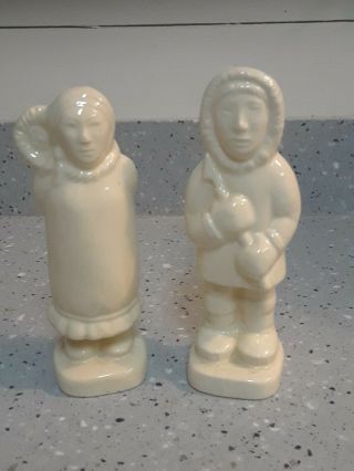 Raven Crafts Alaska Pottery Figural Eskimo/ Inuit Family Salt And Pepper Shakers
