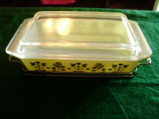 Pyrex 575 - B 2 Qt.  Needlepoint Black Oblong Space Saver With Lid,  Metal Rack