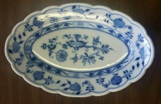 Vintage Meissen Blue Onion Small Oval Serving Dish 9 1/4 Inch Sword Mark