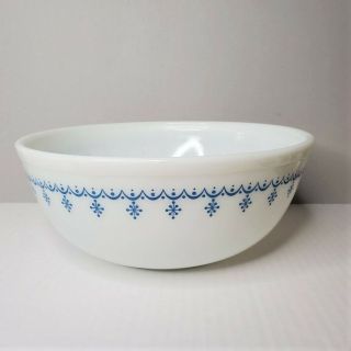 Vintage Pyrex Snowflake Garland 404 Mixing Bowl Blue White 4 Qt Mcm