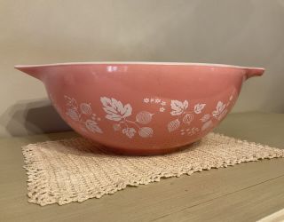 Vintage Pyrex Pink White Gooseberry Cinderella Nesting Mixing 4 Quart Bowl