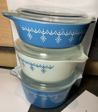 Vintage Pyrex Blue Snowflake Garland Casseroles W/lids