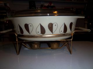 Pyrex Golden Hearts 045 Promotional Casserole W/ Lid And Cradle