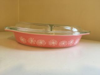 Vintage Pyrex Pink Daisy 1.  5 Quart Divided Casserole Dish With Lid