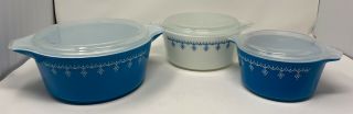 Vintage Pyrex Blue Snowflake Garland Casserole Set of 3 with Lids Blue and White 2