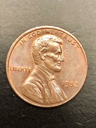 1982 Small Date Lincoln Memorial Cent Copper 3.  1 Grams