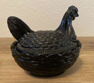 L.  G.  Wright Black Glass 4” Hen On Nest Dish 3