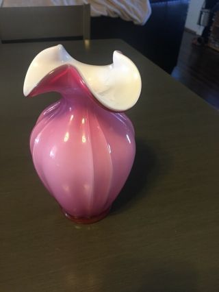 Gorgeous Fenton Pink & White Ribbed Cased Glass Vase