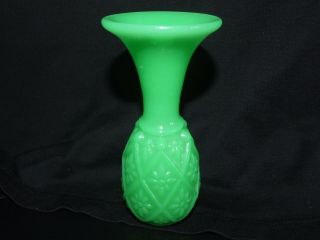 Uranium Jade / Jadeite Glass Small Vase
