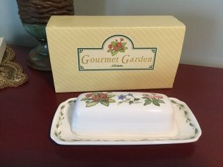 Noritake Gourmet Garden Covered Butter Dish (tray) -