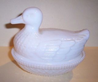 Vintage Milk Glass Duck On Nest Imperial Glass Co Candy Dish Jewelry