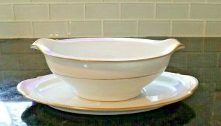Noritake Guilford 5291 Gravy Boat With Attached Plate - White & Gold