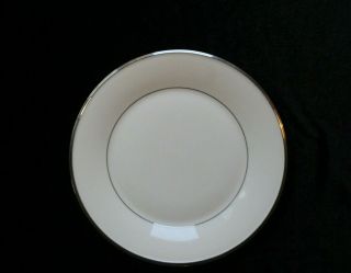 Lenox Solitaire White & Platinum Trim Dinner Plate 10 3/4 "