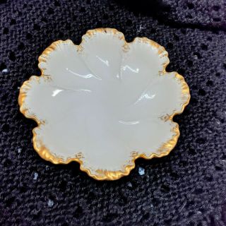 Lenox Leaf Dish Scalloped Oyster Shell Bowl 7 1/2 " With Gold Gilt Trim