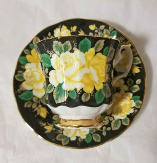 Elizabethan Black/gold Yellow Roses Tea Cup/saucer Fine Bone China England