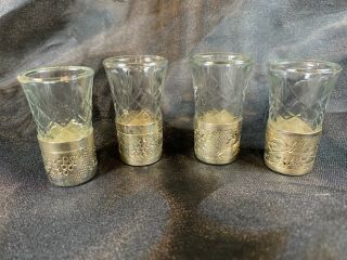 Shot Glass/cordial Set Of 4 In A Silverplated Grape Motif Base Glass Insert B791