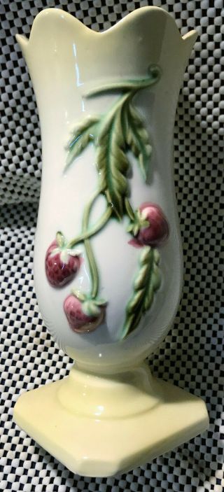 Vintage 1950 ' s Hull Pottery Vase Fiesta Pattern 45 w/ Strawberries 2