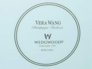 2 Wedgwood Bone China Vera Wang Champagne Duchesse Dinner Plates 3