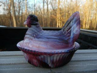 Vintage Purple Slag Glass Split Tail Hen On Nest / Mid - Size / Maker Unknown