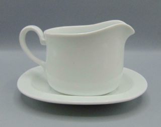 Corelle Winter Frost White Gravy Boat And Underplate