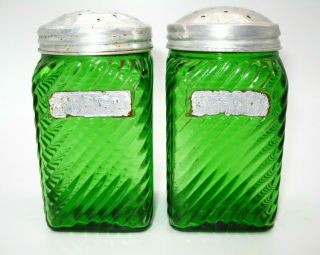 Green Hoosier Glass Jars Salt & Pepper Or Spice Shakers Owens Illinois Ribbed