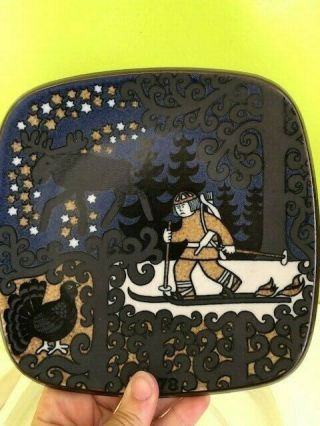 Arabia Finland Kalevala " Lemminkäinens Chase " 1978 Annual Plate (r.  Uosikkinen)