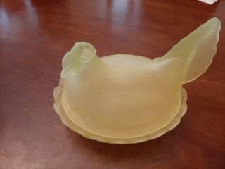 Vtg Westmoreland (?) Glass Hen On Nest Chicken Covered Dish - Greenish Milk Glass