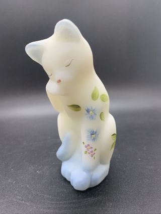 Fenton Cat White Satin Kitten Figurine Grooming Airbrushed Accents Blue Flowers