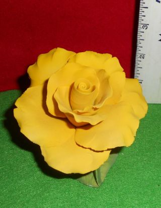 Lqqk Capodimonte [ Yellow Rose ] Porcelain Flower Figurine