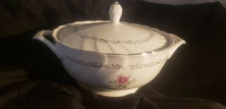 Vintage Royal Swirl Round Covered Vegetable Bowl Fine China Of Japan