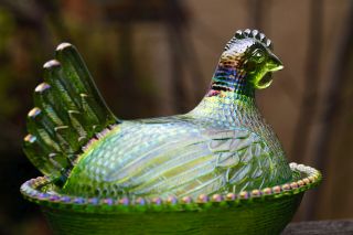 Iridescent Lime Green Indiana Carnival Glass - Hen On Nest Dish / Bowl 2