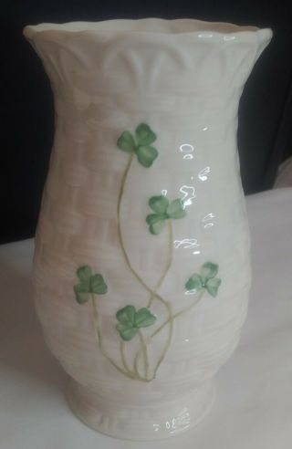 Belleek Ireland Basket Weave Shamrock Vase Ivory 6.  25 " Porcelain