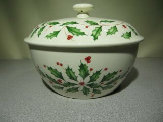LENOX Holiday Small Covered Casserole 24 oz - - Oven Safe SKU 804284 3