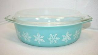Vintage Pyrex White Snowflake On Turquoise 045 2 1/2 Qt Casserole Dish Oval Euc