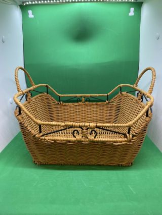 Princess House Casual Home Picnic Basket W Removeable Utensil Holder