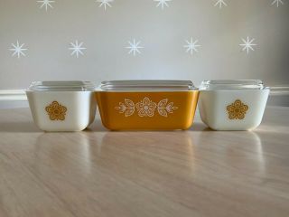 Vintage Pyrex Butterfly Gold Refrigerator Set Of 3 Dishes With Lids