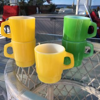 Set Of 5 Anchor Hocking Stacking Mug Green Yellow Vintage Milk Glass