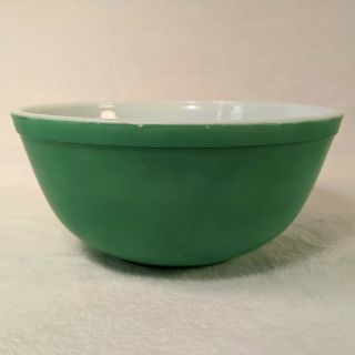 Vintage Pyrex 403 Primary Green Mixing Bowl 2 1/2 Qt 2.  5 Quart 1950s