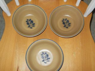 Set Of 3 Pfaltzgraff Folk Art Cereal Soup Ice Cream Bowls Tan Cobalt Holiday