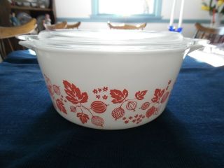 Vintage Pyrex White And Pink Gooseberry 474 - B 1 1/2 Qt Casserole Dish With Lid