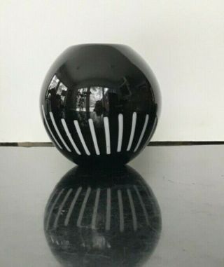 Vintage Gorgeous Designs China Heavy Glass Bubble Vase Round Black White 6 - 1/2 "