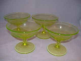 Vintage Vaseline Green Pressed Glass Set Of (4) Sherbet Dessert Footed Cups