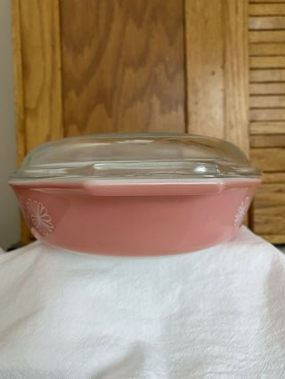 Pyrex Pink White Daisy 1.  5 Quart Divided Dish With Lid Vintage 2