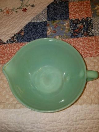 Vintage Fire King Green Jadeite Mixing Batter Bowl With Pour Spout 2