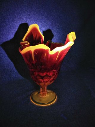 Uv Glow Fenton Style Amberina Glass Thumbprint Vase 8 " T X 6 " W Cadium,  Magnes